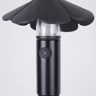 نمای جانبی چراغ قابل شارژ D45 با پورت Type-C